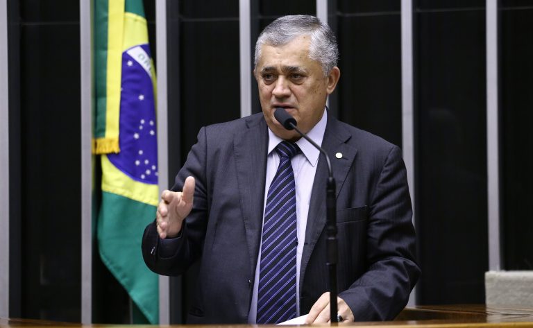 Discussão e votação de propostas legislativas. Dep. José Guimarães (PT - CE)