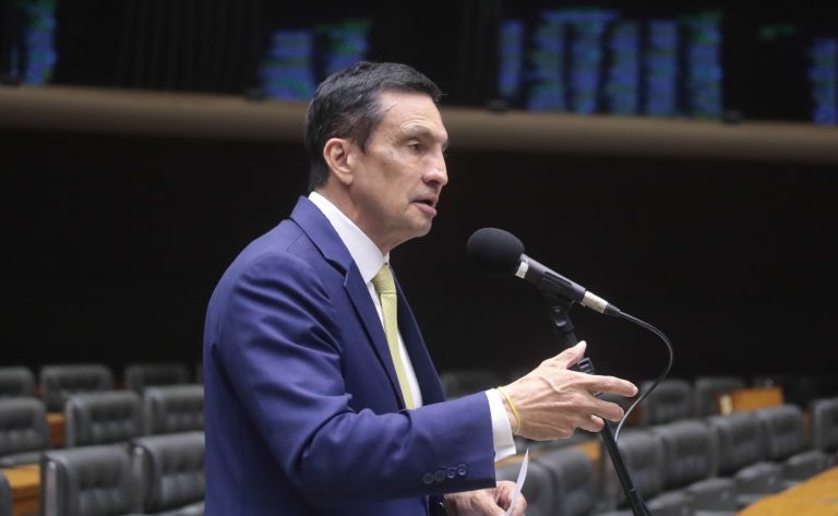 Discussão e votação de propostas legislativas. Dep. Sidney Leite (PSD-AM)