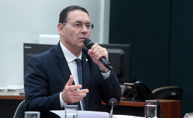 Apresentação do relatório final do Grupo de Trabalho. Dep. Vitor Lippi (PSDB - SP)