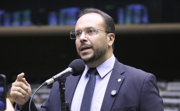 Discussão e votação de propostas legislativas. Dep. Thiago de Joaldo (PP - SE)