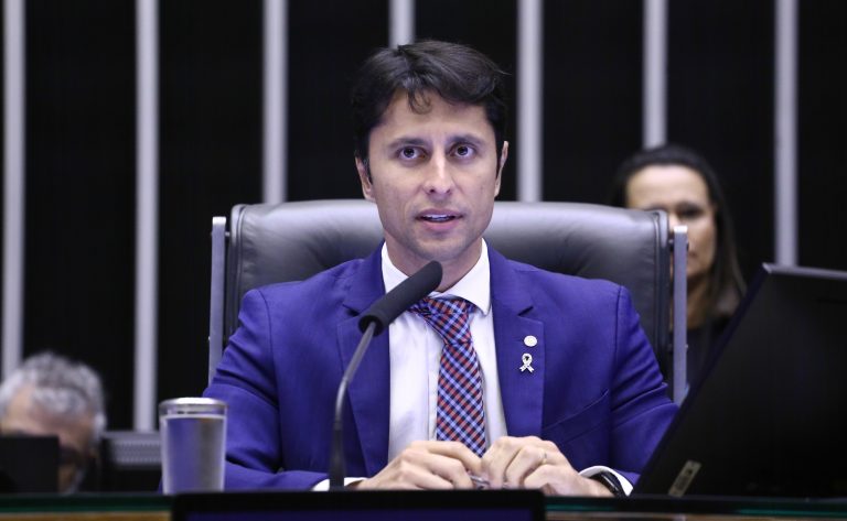 Deputado Duarte Jr. (PSD-MA) no Plenário da Câmara dos Deputados