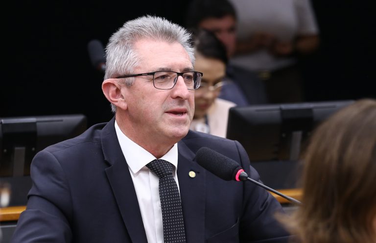 Denúncias de fraudes em repasses para entidades conveniadas ao INSS. Dep. Heitor Schuch (PSB - RS)
