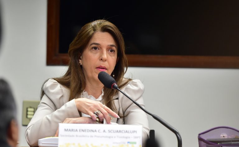 Audiência Pública - Debate sobre os prejuízos decorrentes do uso de cigarros eletrônicos por crianças e adolescentes. Coordenadora da Comissão Científica de Tabagismo - Sociedade Brasileira de Pneumologia e Tisiologia, Maria Enedina Claudino Aquino Scuarcialupi