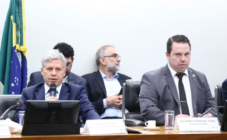 Reunião com participação de Ministro de Estado. Ministro do Desenvolvimento Agrário e Agricultura Familiar, Paulo Teixeira e Dep. Rodolfo Nogueira (PL - MS)