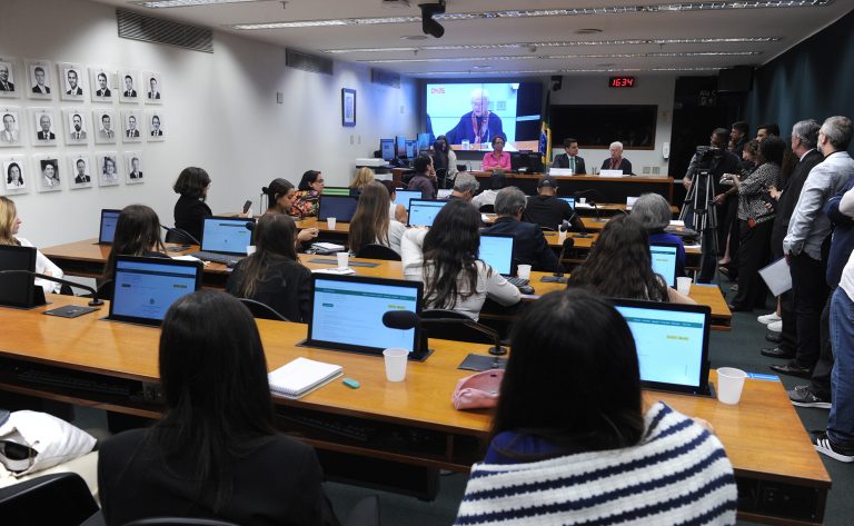 Audiência Pública - Gratuidade no transporte público.