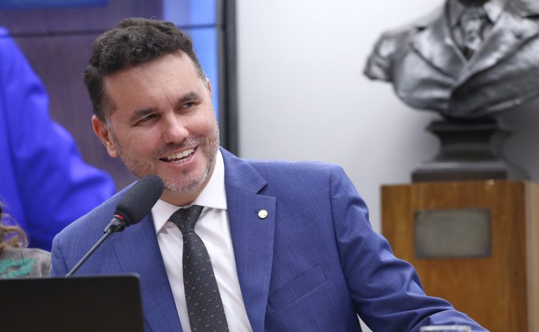 Audiência Pública - Acesso e qualidade na Educação Infantil - Objetivos 1 e 2 do Plano Nacional de Educação. Dep. Moses Rodrigues (UNIÃO - CE)