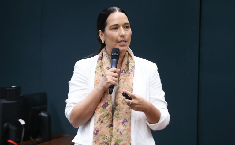 Alfabetização - objetivo 3 do Plano Nacional de Educação 2024-2034. Gerente Executiva de Relações Governamentais do Instituto Ayrton Senna - Instituto Ayrton Senna, Beatriz Maria.