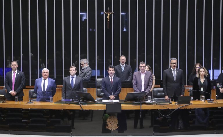 Homenagem ao Dia do Medicamento Genérico
