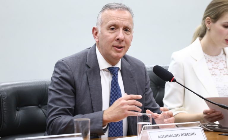 - Instalação e Eleição do Presidente e dos Vice-Presidentes. Dep. Aguinaldo RIbeiro (PP - PB)