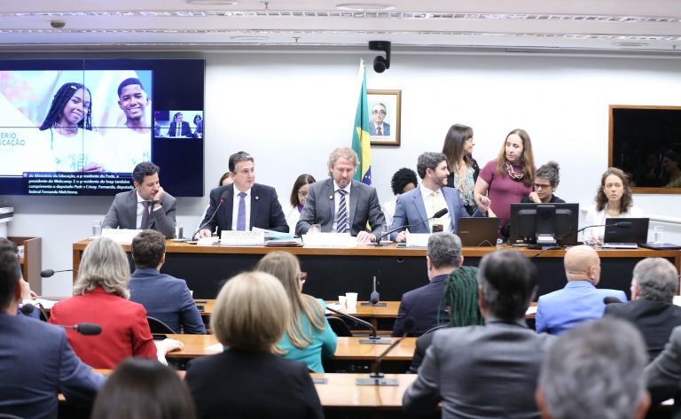 Audiência Pública - Esclarecimentos acerca da não divulgação dos dados de alfabetização do SAEB – Sistema de Avaliação da Educação Básica.