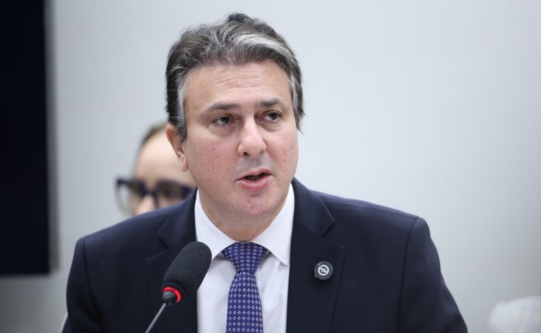 Audiência Pública - Esclarecimentos acerca da não divulgação dos dados de alfabetização do SAEB – Sistema de Avaliação da Educação Básica. Ministro da Educação, Camilo Santana.