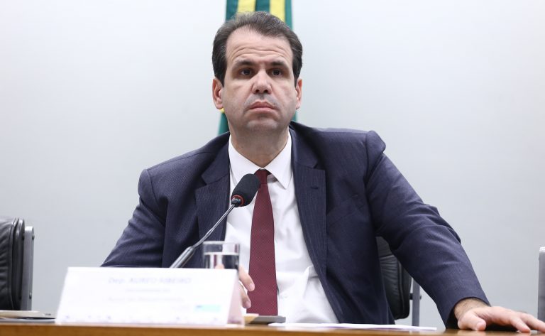 Audiência Pública - Problemas enfrentados pela população idosa junto aos planos de saúde. Dep. Aureo Ribeiro (SOLIDARIEDADE - RJ)