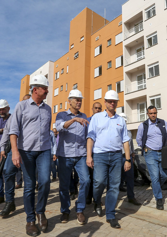 Visita às Obras de Unidades Habitacionais da CDHU