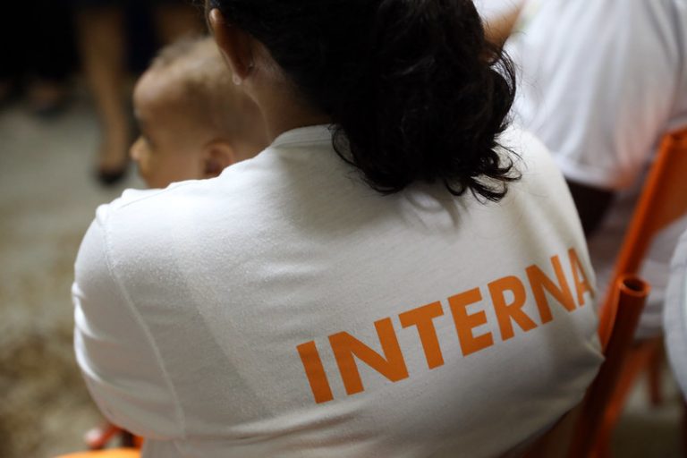 Segurança pública - presídio - penitenciária feminina - mães presas - detentas - sistema carcerário - presas grávidas e com bebês