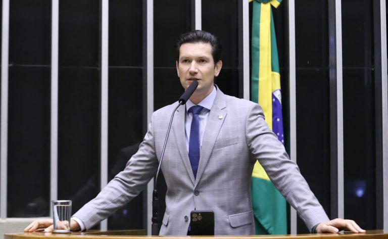 Deputado Gilson Marques (Novo-SC) fala no Plenário da Câmara dos Deputados