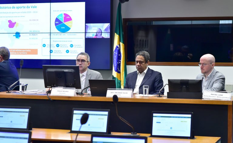 Audiência Pública - Financiamento e segurança jurídica na Lei de Incentivo ao Esporte: Visão dos Incentivadores e Especialistas. Dep. Orlando Silva (PCdoB - SP) e Diretor Executivo da Atletas pelo Brasil, Rafael Lane