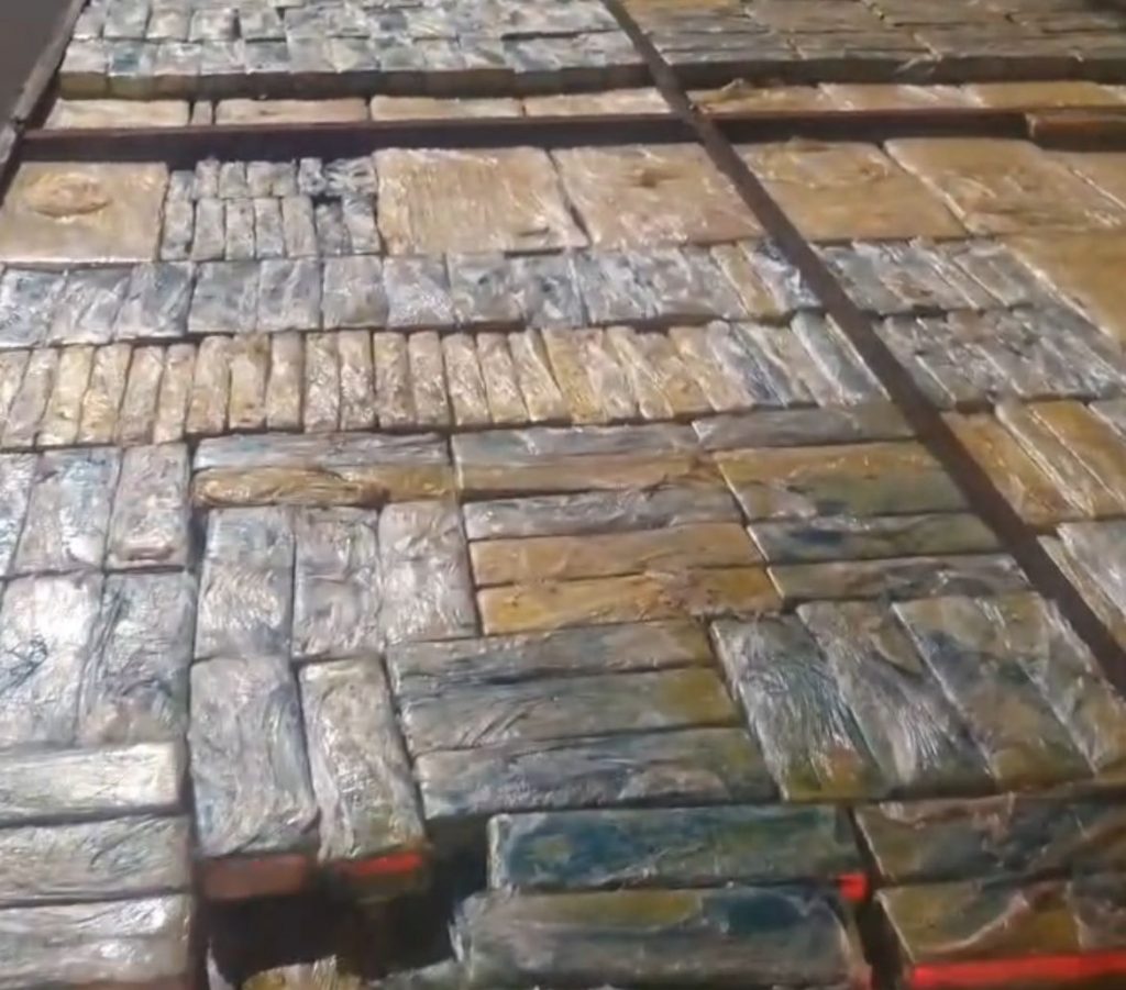 Reincidente por tráfico é preso com quase 3 toneladas de maconha no interior de SP