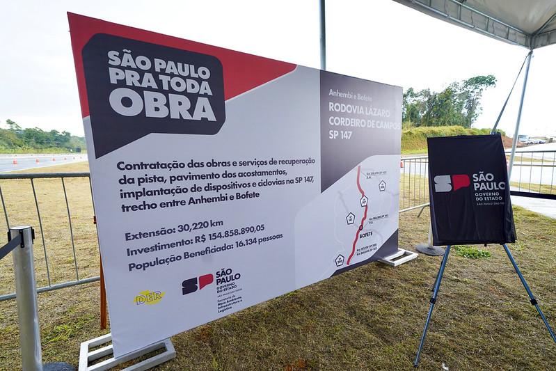Inauguração de obras SP-147 no trecho entre Anhembi e Bofete - DER