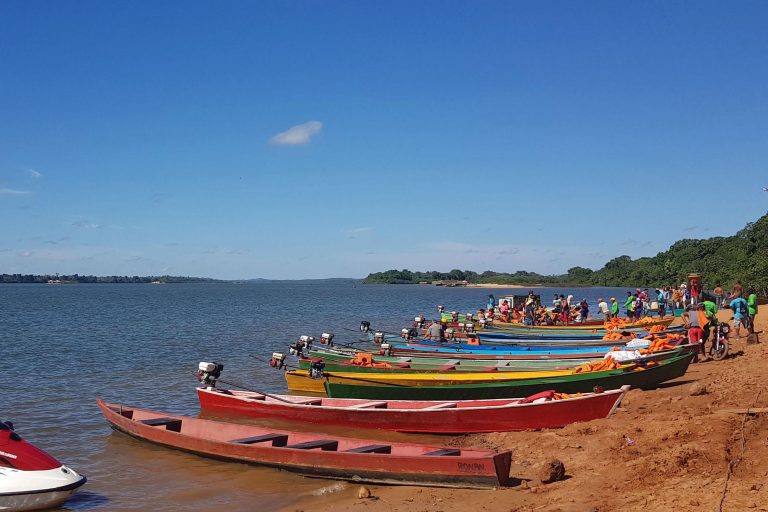 Transportes - barcos e portos - transporte fluvial pescadores pesca