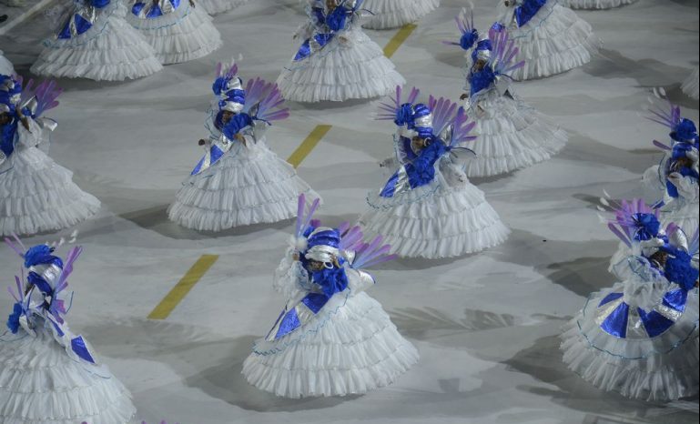 Turismo - Brasil - Carnaval - Em Cima da Hora abre os desfiles da Série Ouro do carnaval 2022 na Sapucaí