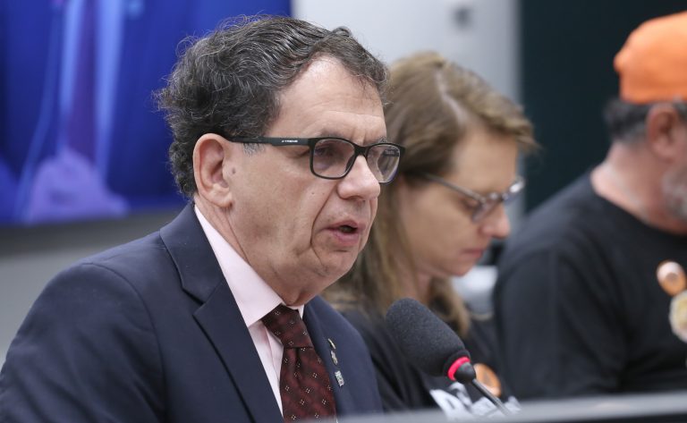 Audiência Pública - Efeitos da inteligência artificial sobre os direitos humanos. Dep. Reimont (PT - RJ)