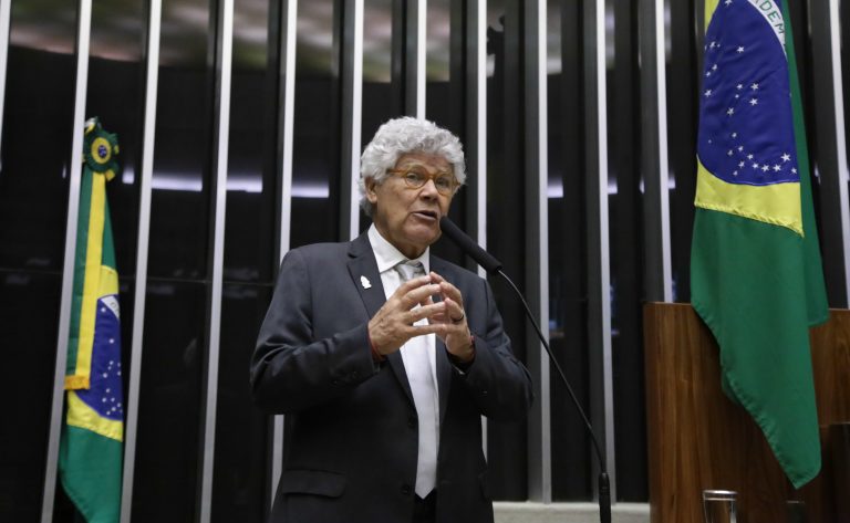 Discussão e Votação de Propostas Legislativas. Dep. Chico Alencar (PSOL-RJ)
