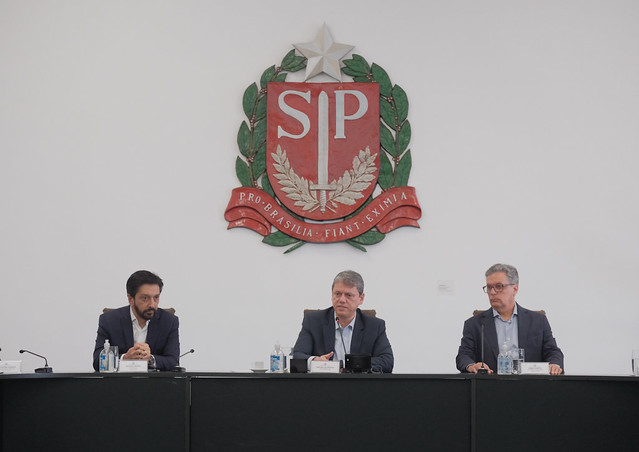 Reunião sobre ações no combate a intoxicação por metanol e investigação dos envolvidos