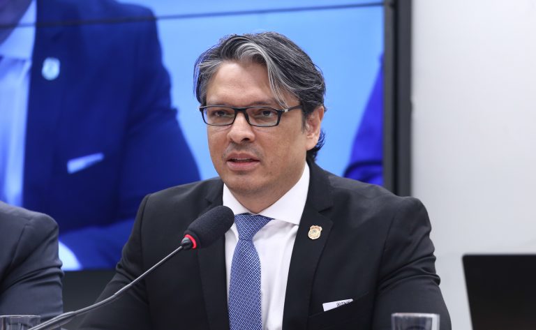 Diretor-Substituto da Diretoria Técnico-Científica da Polícia Federal, Carlos Eduardo Palhares Machado