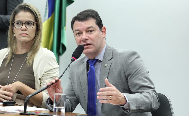 Discussão e votação de propostas legislativas. Dep. Roberto Duarte (REPUBLICANOS - AC)