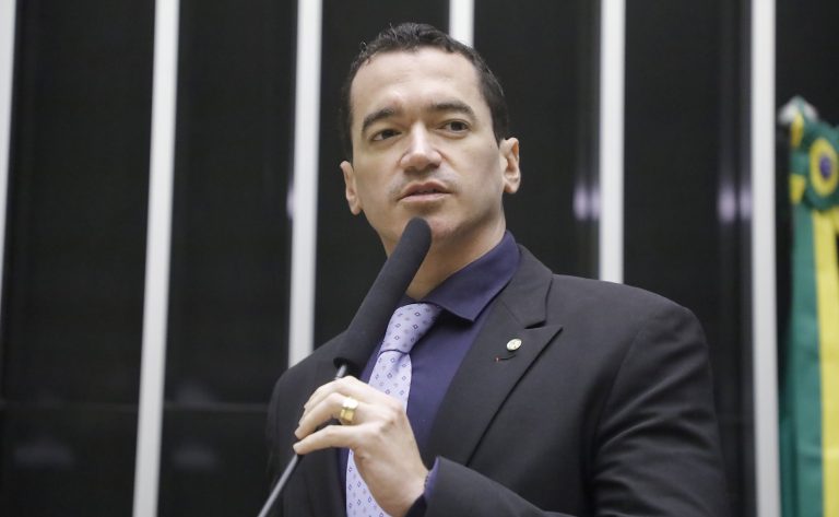 Discussão e votação de propostas legislativas. Dep. Alexandre Guimarães (MDB - TO)