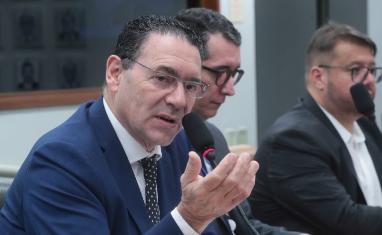 Audiência Pública - Importância, contexto e desafios para o desenvolvimento da indústria nacional de drone. Dep. Vitor Lippi (PSDB-SP)