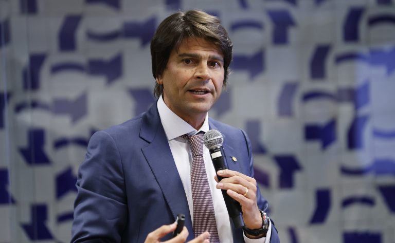 Apresentação final do relatório e dos anteprojetos de lei da Reforma Administrativa, elaborados pelo Grupo de Trabalho. Dep. Pedro Paulo (PSD-RJ)