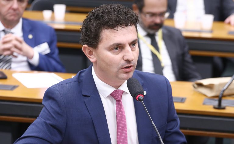 Audiência Pública - Facilitação da contratação temporária de trabalhadores rurais. Dep. Pezenti (MDB - SC)