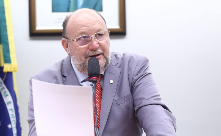 Deputado João Daniel (PT-SE) fala em comissão da Câmara dos Deputados