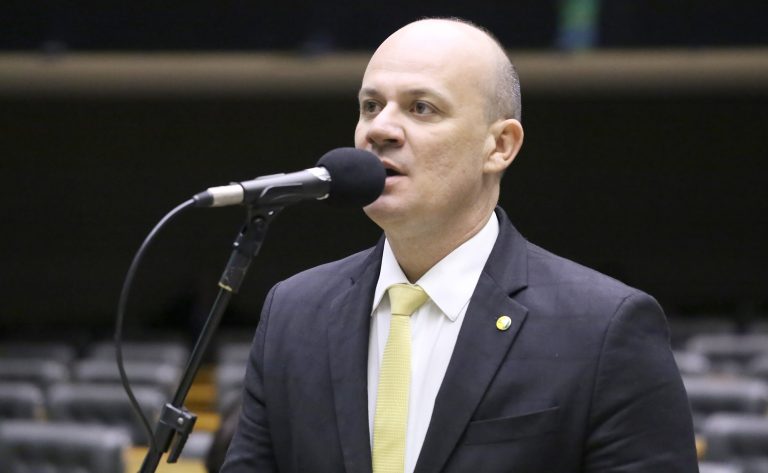 Discussão e votação de propostas legislativas. Dep. Cabo Gilberto Silva (PL - PB)