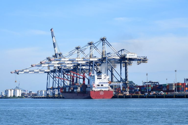 Transporte - barcos e portos - Porto de Santos/SP