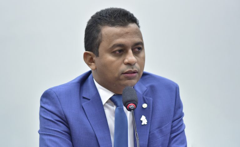 Audiência Pública - Panorama e medidas para a prevenção e o controle do câncer colorretal. Dep. Dr. Francisco (PT - PI)