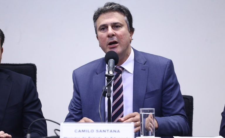 Apresentação do parecer do relator, sobre o PL 2614/2024 - Plano Nacional de Educação. Ministro de Estado da Educação, Camilo Santana