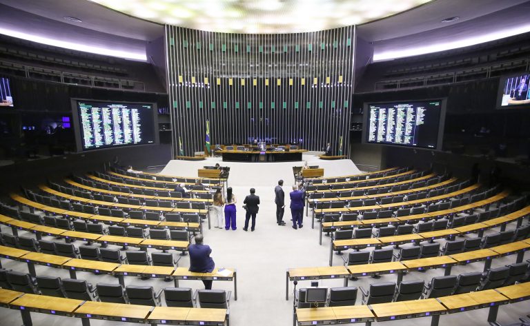 Discussão e votação de propostas legislativas