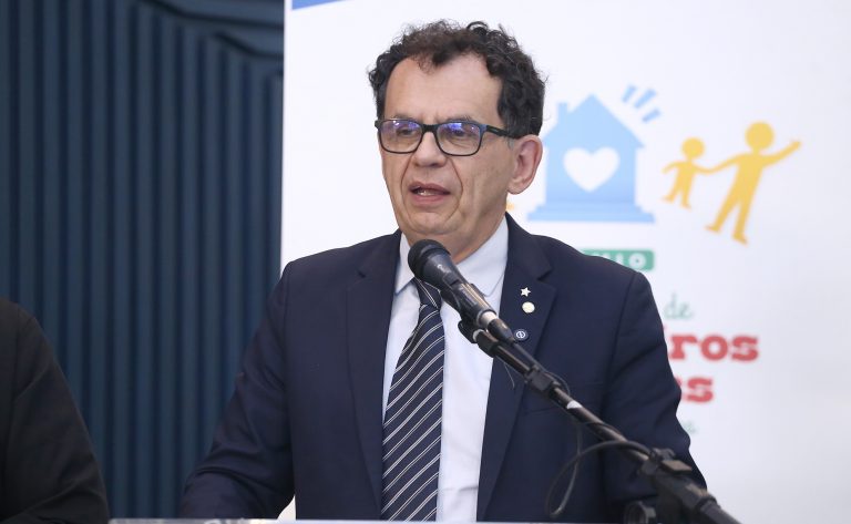 Solenidade de entrega do Prêmio Boas Práticas de Conselheiros Tutelares. Dep. Reimont (PT - RJ)