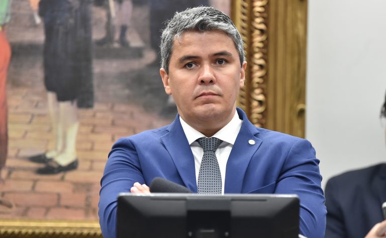 Discussão e votação de propostas legislativas. Dep. Diego Garcia (REPUBLICANOS - PR)