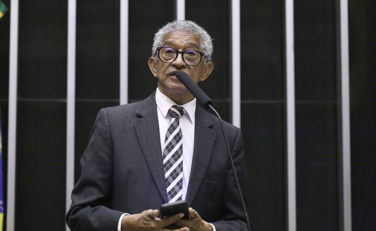 Discussão e votação de propostas legislativas. Dep. Vicentinho (PT - SP)