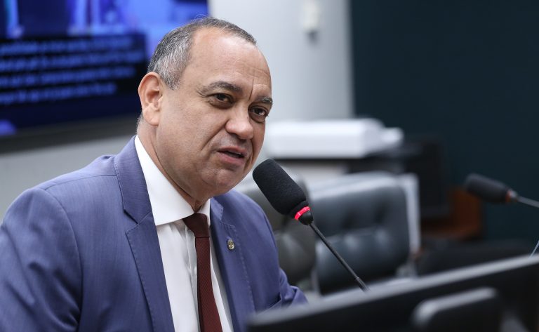 Audiência Pública - PL 2259/25: Reconhecimento, regulamentação e apoio às associações civis sem fins lucrativos dedicadas à cannabis medicinal. Dep. Max Lemos (PDT - RJ)