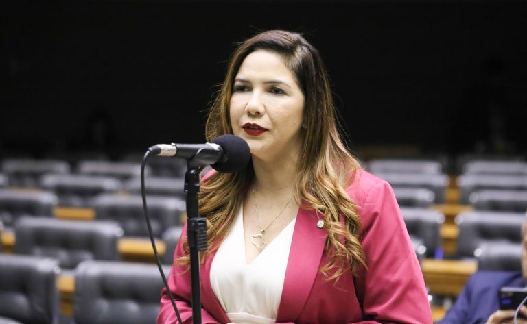 Discussão e votação de propostas legislativas. Dep. Cristiane Lopes (UNIÃO - RO)