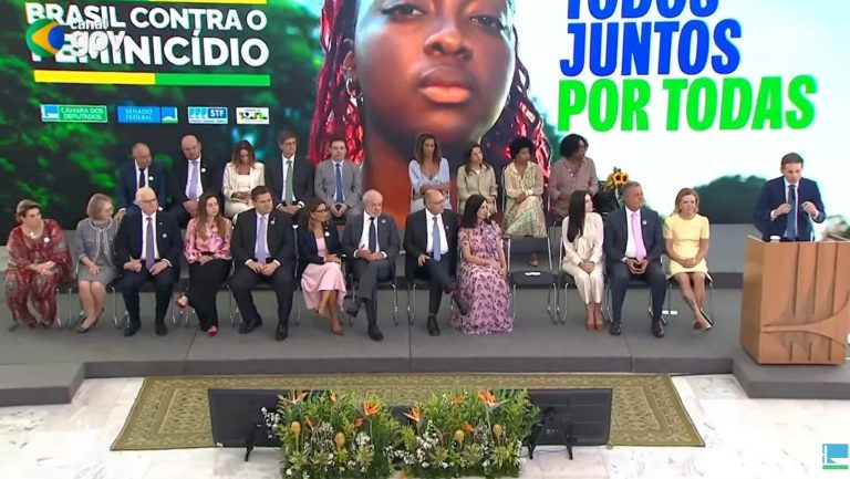 Motta discursa na cerimônia