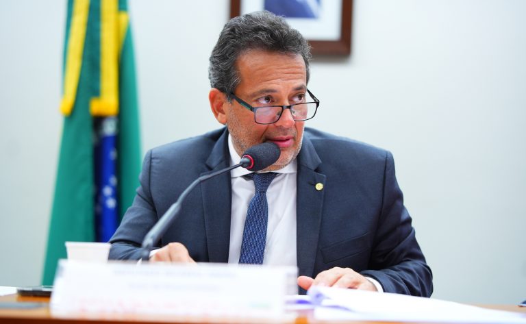 Audiência Pública - Política federal de isenção fiscal, subsídios, benefícios e renúncias tributárias. Dep. Ricardo Abrão (UNIÃO - RJ)