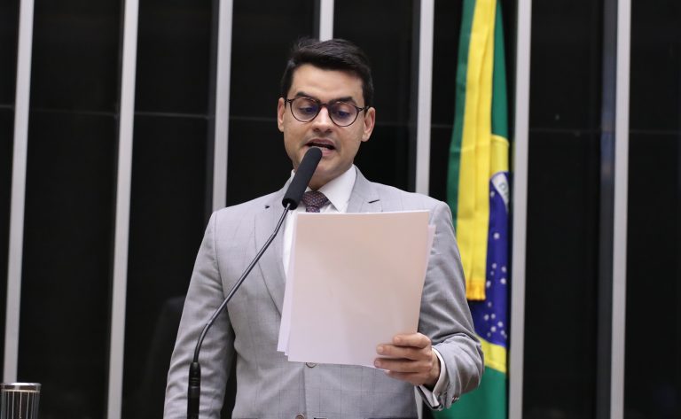 Discussão e votação de propostas legislativas. Dep. Yury do Paredão (MDB - CE)