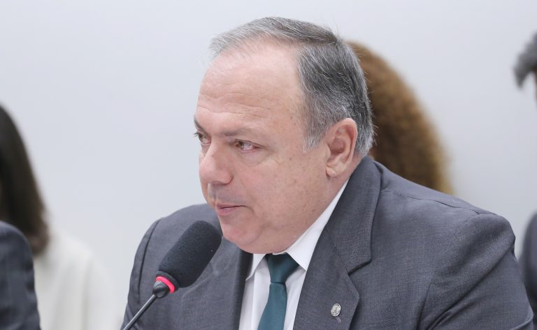 Ministro de Minas e Energia fala sobre assuntos da pasta. Dep. General Pazuello (PL - RJ)