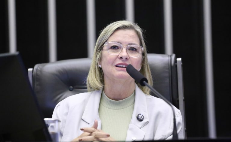 Homenagem aos 30 anos da Fundação Cultural e Assistencial Filadélfia. Dep. Ana Paula Leão (PP - MG)