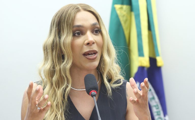 Tribuna das Mulheres: trabalhadoras pelo fim da escala 6x1 e da sobrecarga de trabalho na vida das mulheres Dep. Erika Hilton (PSOL - SP)